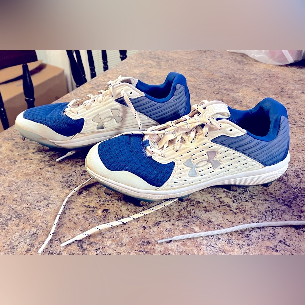 Men’s Under Armour Charged Microtips Baseball Metal Cleats Size 11